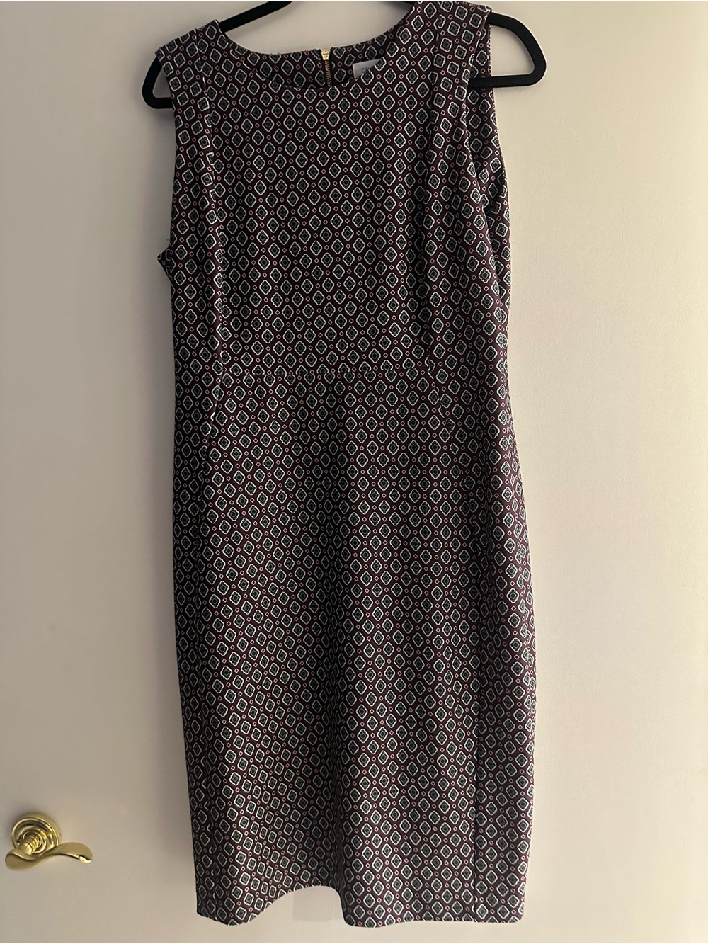 Calvin Klein Pattern  Sleeveless Sheath Dress - Classic Elegant Fit ✨
